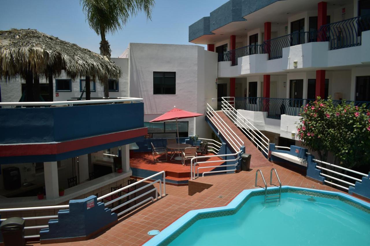Hotel Mediterraneo Rosarito Buitenkant foto