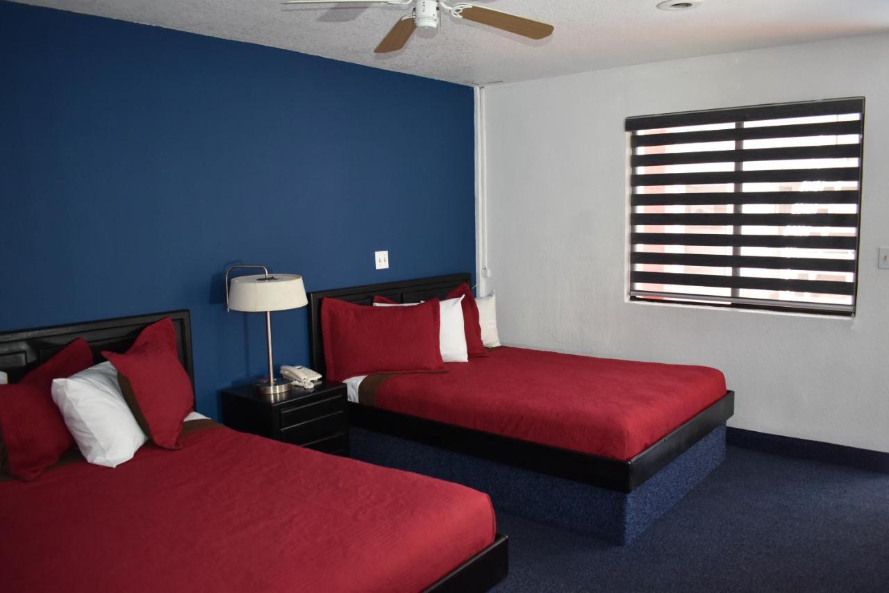 Hotel Mediterraneo Rosarito Buitenkant foto