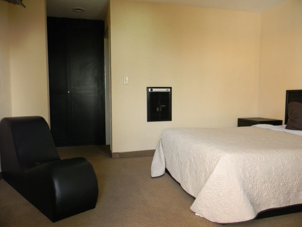 Hotel Mediterraneo Rosarito Buitenkant foto
