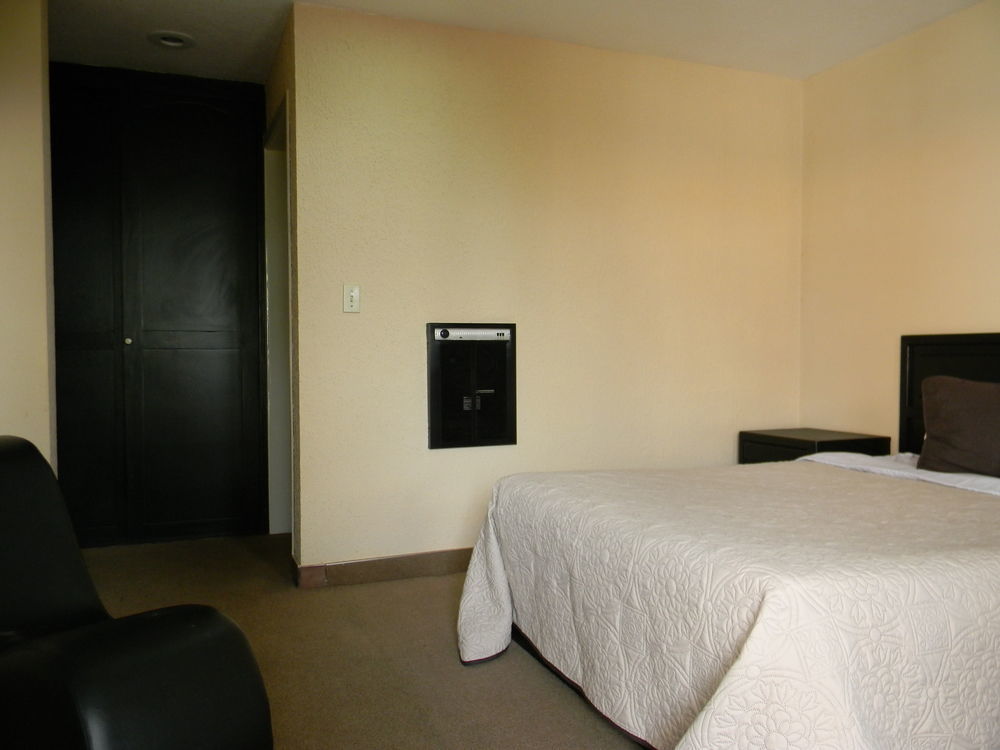 Hotel Mediterraneo Rosarito Buitenkant foto